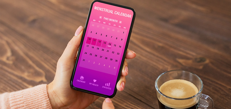 Women calculating her conception date using an app